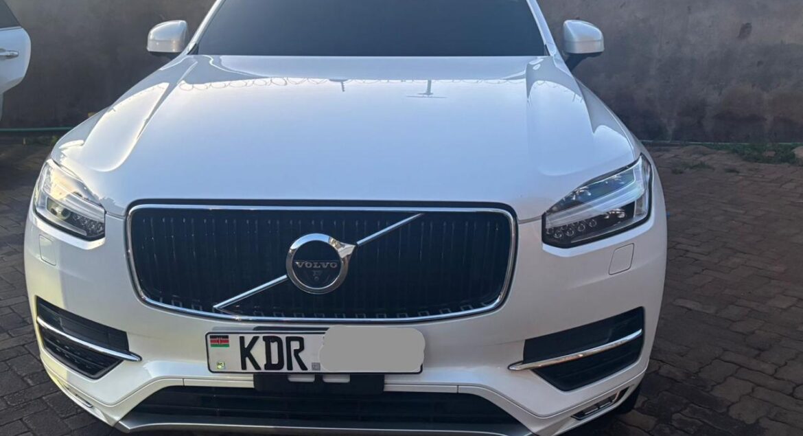 VOLVO XC90
